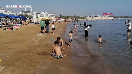 Mersin'in Kızkalesi'nde kasım ayında deniz keyfi