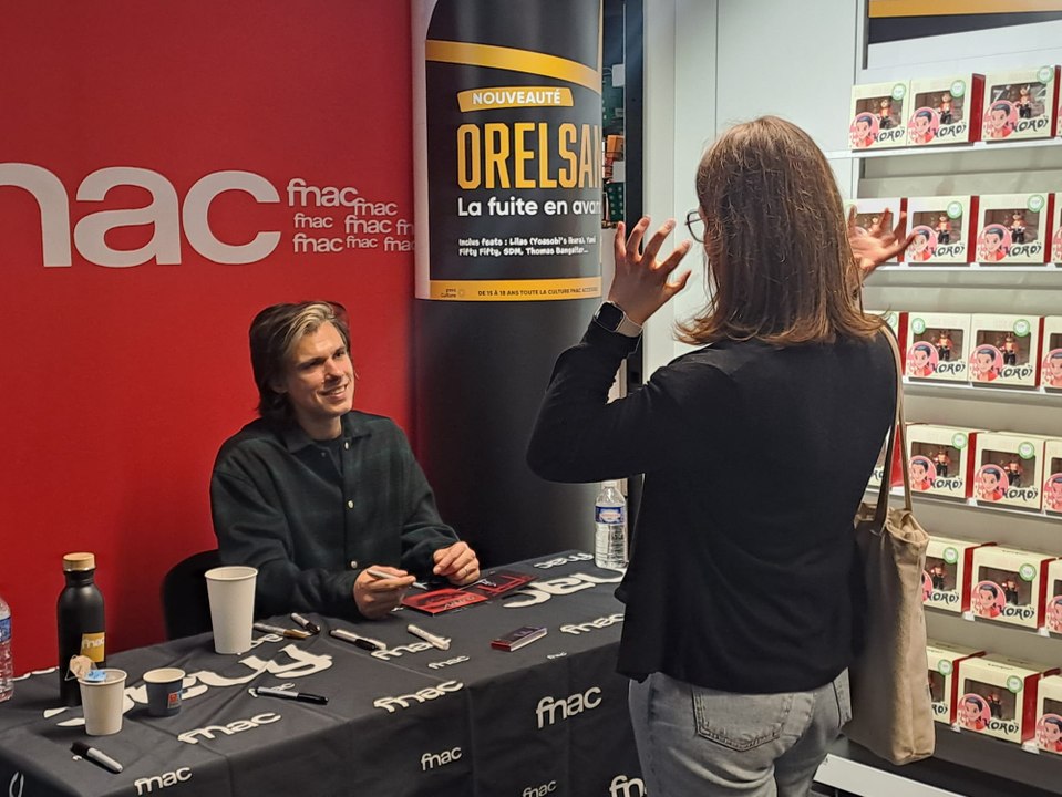 Orelsan en dédicaces à Caen : qu'ont pensé ses fans de son nouvel album ?