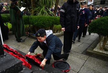 Tenby remembers with poignant ceremony