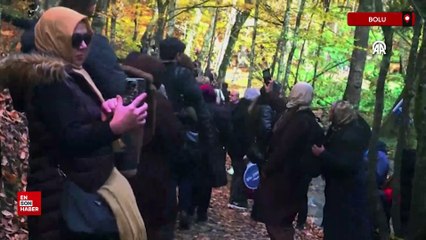 Sonbahar renklerine bürünen Yedigöller’de ziyaretçi yoğunluğu