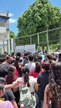 Abertura portões da Universidade Estadual do Ceará (Uece), às 12h