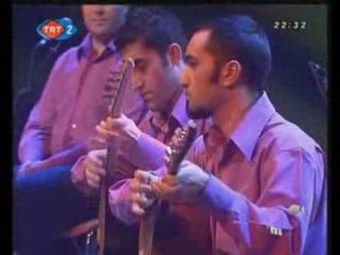 Belkis Akkale Daha senden gayri asik mi yoktur