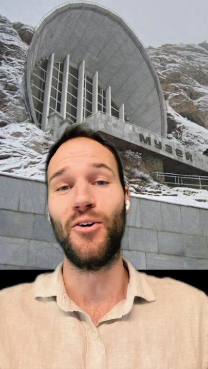 Un MUSÉE à la JAMES BOND ?!