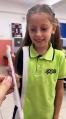 29 Ekim öncesi öğrencileri ile Atamızın birlikte hatıra fotoğrafını hazırlayan öğretmen 😊