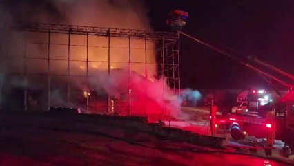 충남 천안 폐기물 공장 불...진화에 시간 걸릴 듯 / YTN