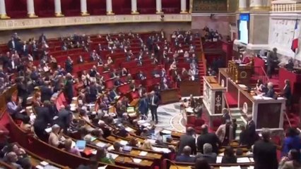 Francia: diputados aprueban sección “ingresos” del presupuesto del Estado