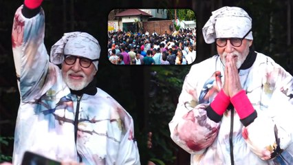 Amitabh Bachchan Steps Out To Greet Fans, Spreading Joy With His Signature Wave