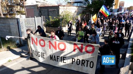 Fiumicino, 400 in corteo contro il porto crocieristico