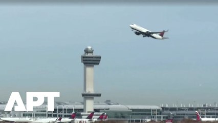 U.S. Flight Meltdown: 2,800 Cancellations, 10,200 Delays & Rising Chaos Before Thanksgiving | APT