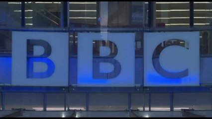 Bufera per un documentario su Trump, si dimettono i vertici BBC