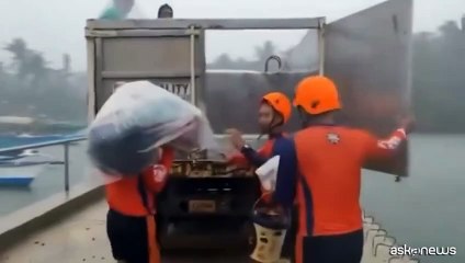 Filippine, dopo Kalmaegi arriva il tifone Fung-wong: almeno 4 morti