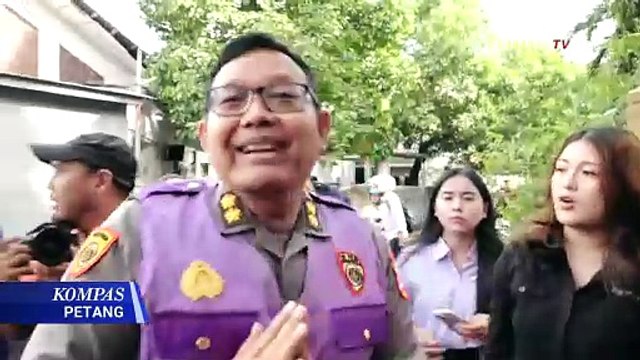 Potret Tim Psikologi Mabes Polri Datangi SMAN 72 Jakarta Pasca-Ledakan | KOMPAS PETANG