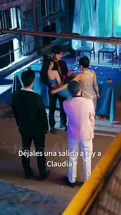 El Emperador drama en latino