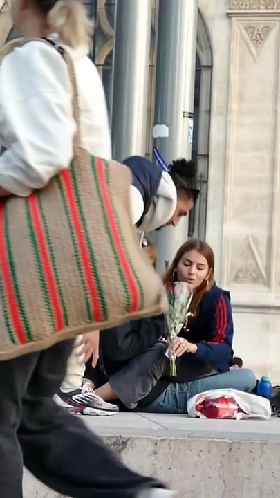 Surprise girl 🤩