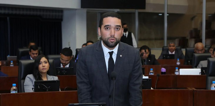 Diputado Zúñiga: 'Proyectos anticorrupción y la reforma al reglamento interno son deudas pendientes de la Asamblea”