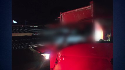 화물차 들이받은 택배 차량...50대 운전자 사망 / YTN