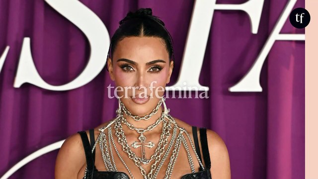 Diva : Kim Kardashian dévoile ses fesses en naked dress et rhabille ses haters pour l'hiver