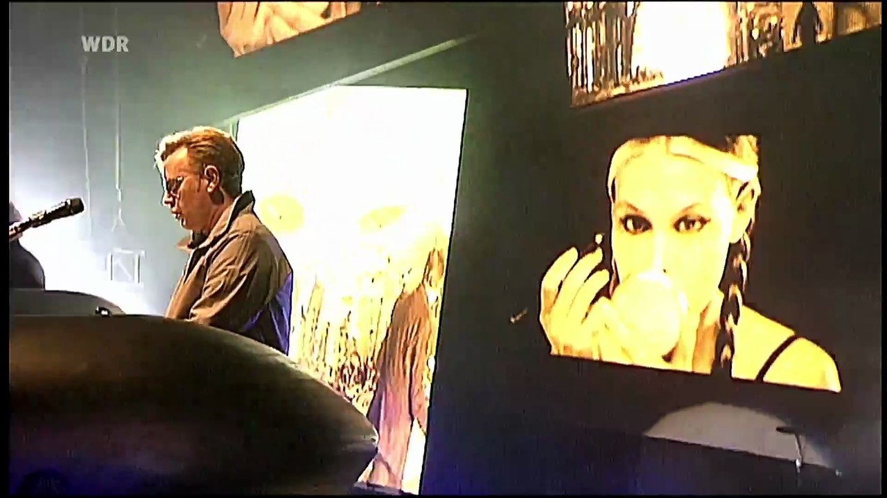 I Feel You - Depeche Mode (live)