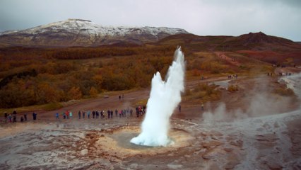 Aquí nació la palabra géiser- el lugar donde el agua se infla, tiembla y estalla frente a todos