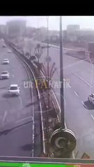 Şanlıurfa’da 2 Kişinin Öldüğü Feci Kaza Güvenlik Kamerasına Yansıdı
