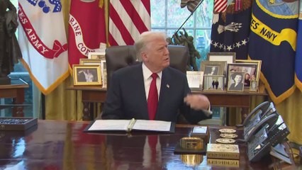 Trump Shares Warm Kiss with Erika Before Sergio Gor’s Swearing-In