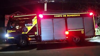 Galhos caídos causam transtornos e mobilizam Bombeiros no centro de Cascavel
