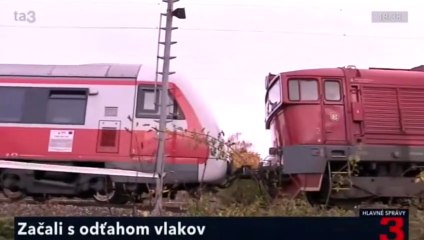 20pknzasodvl10-1837(spr, Pezinok: Nehoda-Začali s odťahom vlakov)
