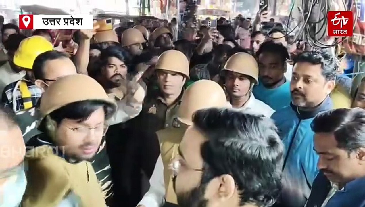वाराणसी के दालमंडी में बुलडोजर एक्शन; व्यापारिय...
