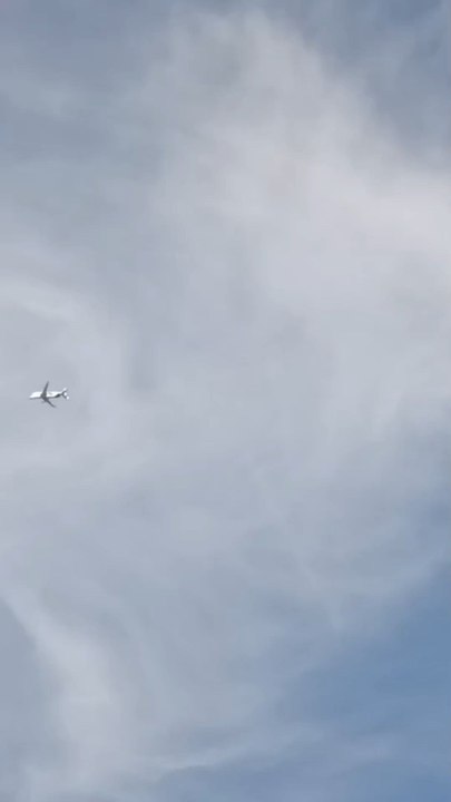 Airplane on Air