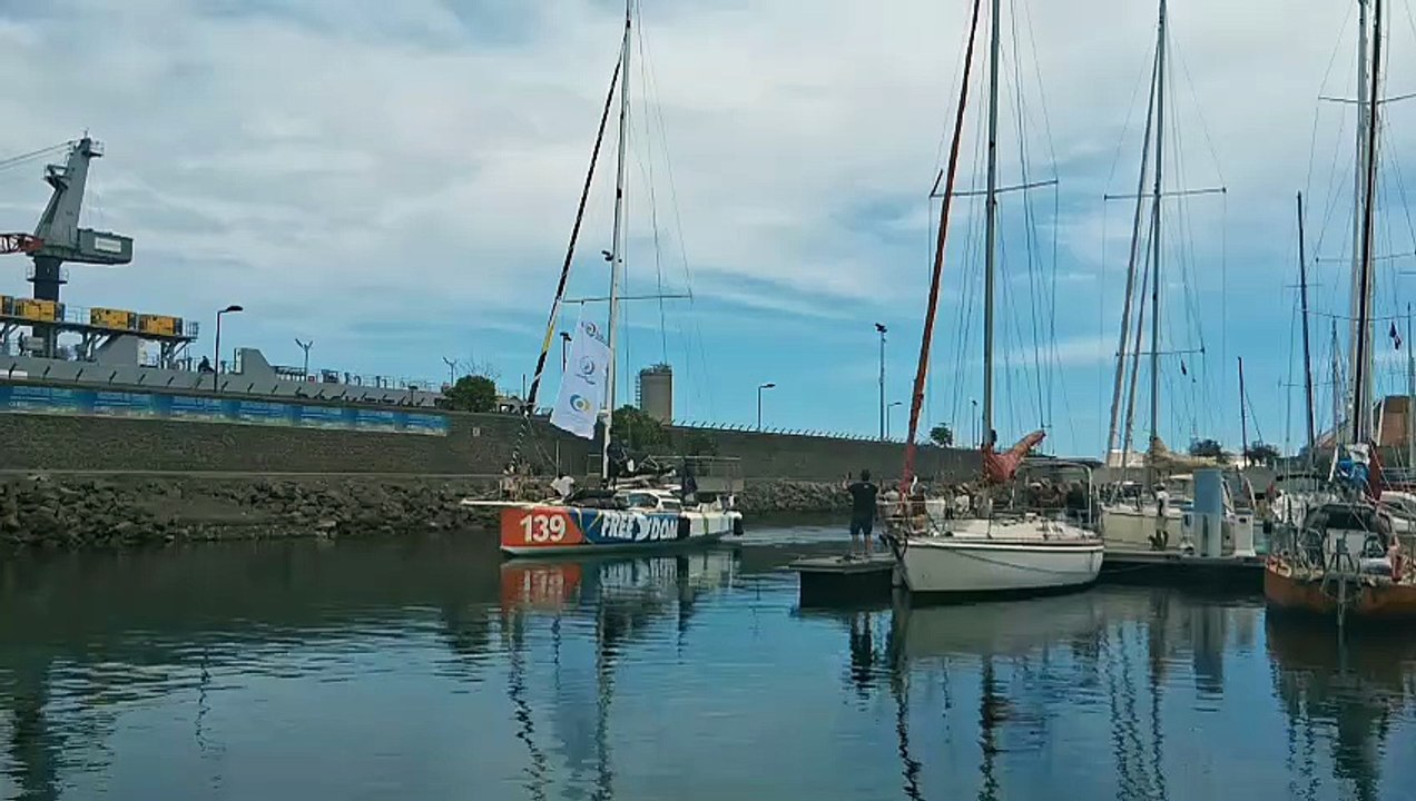 Arrivée de Free Dom au Port