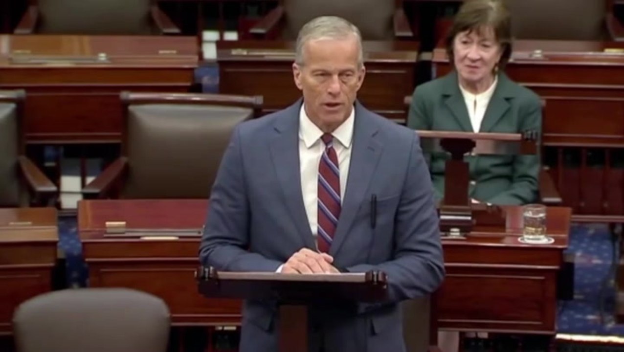 Moment senate votes to reopen U.S government after longest shutdown in history