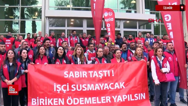 İzmir Büyükşehir işçileri sosyal hakları için oturma eylemi yaptı