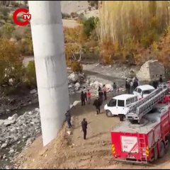Diyarbakır’da viyadük inşaatında iskele çöktü; yaralılar var