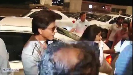 Looks like SRK’s new tattoo has everyone guessing, is it for Anushka’s next film or just his latest style statement? 👀🔥  #glamsham #shahrukhkhan #anushkasharma #bollywood #tattoo #celebritybuzz  glamsham, shah rukh khan, anushka sharma, bollywood, tatto