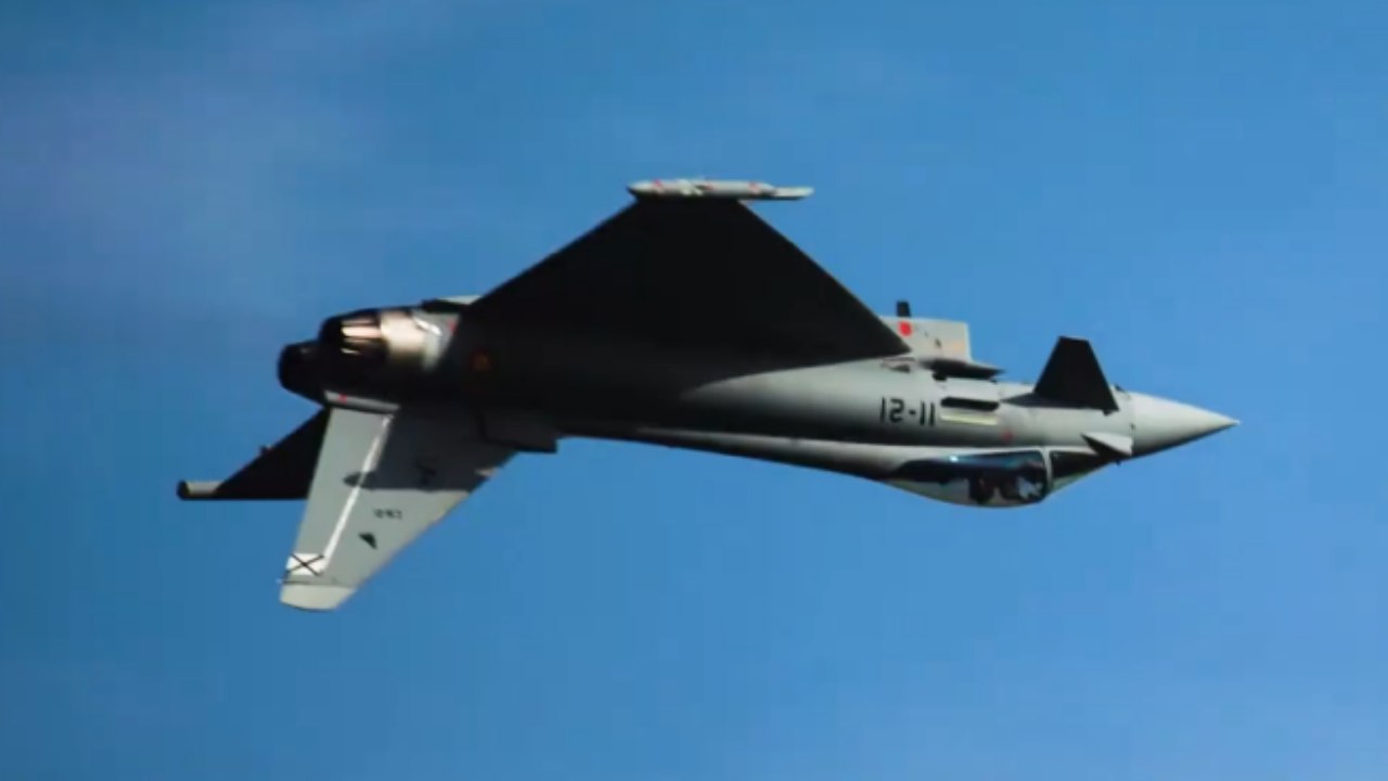 Eurofighter Jet der spanischen Luftwaffe in Action – Unglaubliche Flugaufnahmen