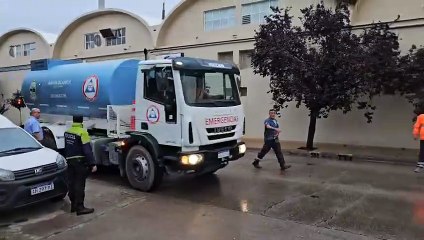 Un importante incendio afecta las instalaciones del Hiper de la Cooperativa Obrera