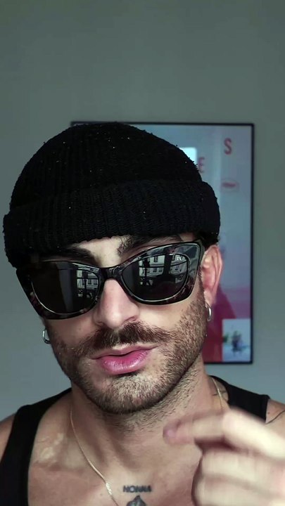 Same same but different 😂😭