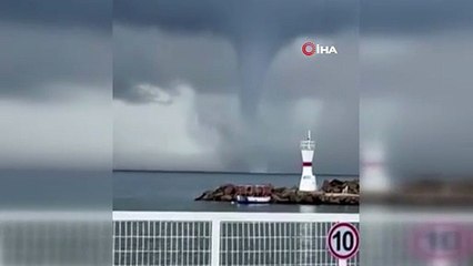 Bozcada açıklarında hortum paniği kamerada