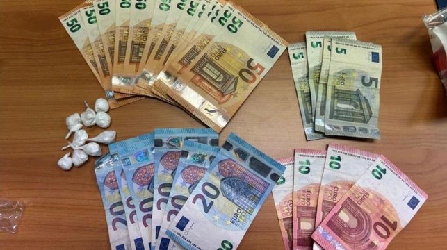 Pesaro, cocaina nel sedile dell'auto: albanese arrestato ed espulso (11.11.25)