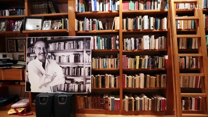 MÉXICO| Silvia Lemus en la biblioteca de #CARLOSFUENTES