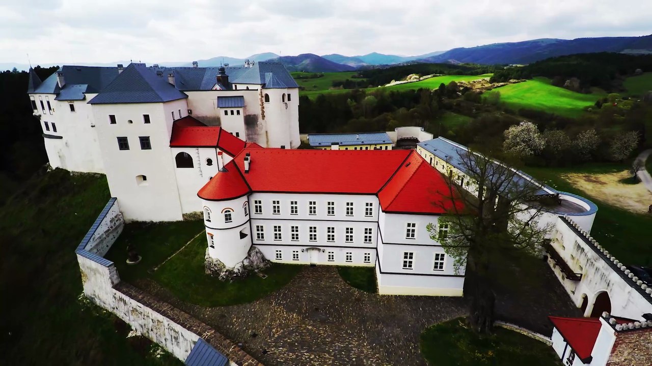 Hrad Ľupča - letecké pohľady