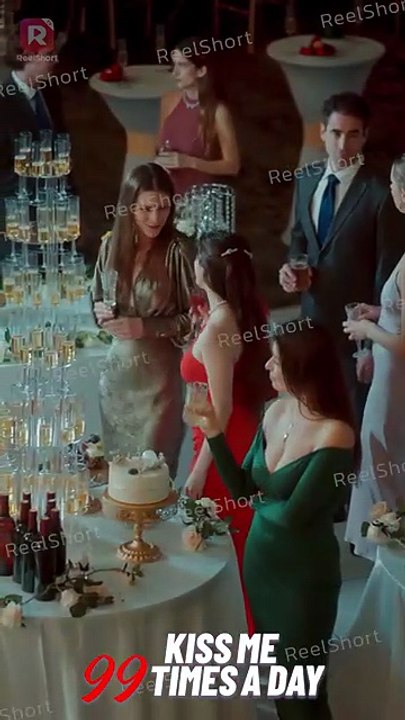 I kissed the strange CEO and we got married on the spot! | Kiss Me 99 Times a Day | ReelShort