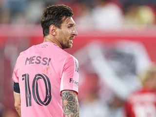 Leo Messi: "Extrañamos mucho Barcelona"