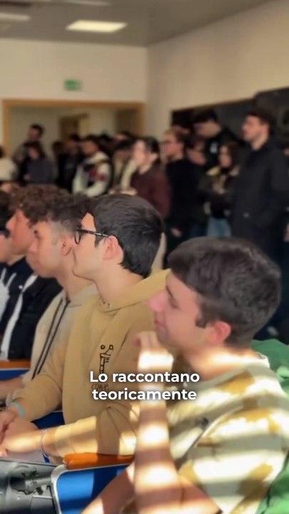 Calenda - Il conflitto generazionale non fa male (11.11.25)