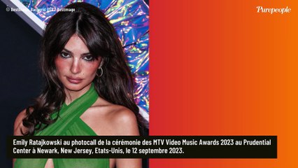 Après une chanteuse mondialement connue, le fils d'un célèbre réalisateur français est en couple avec un des mannequins les plus célèbres de la planète