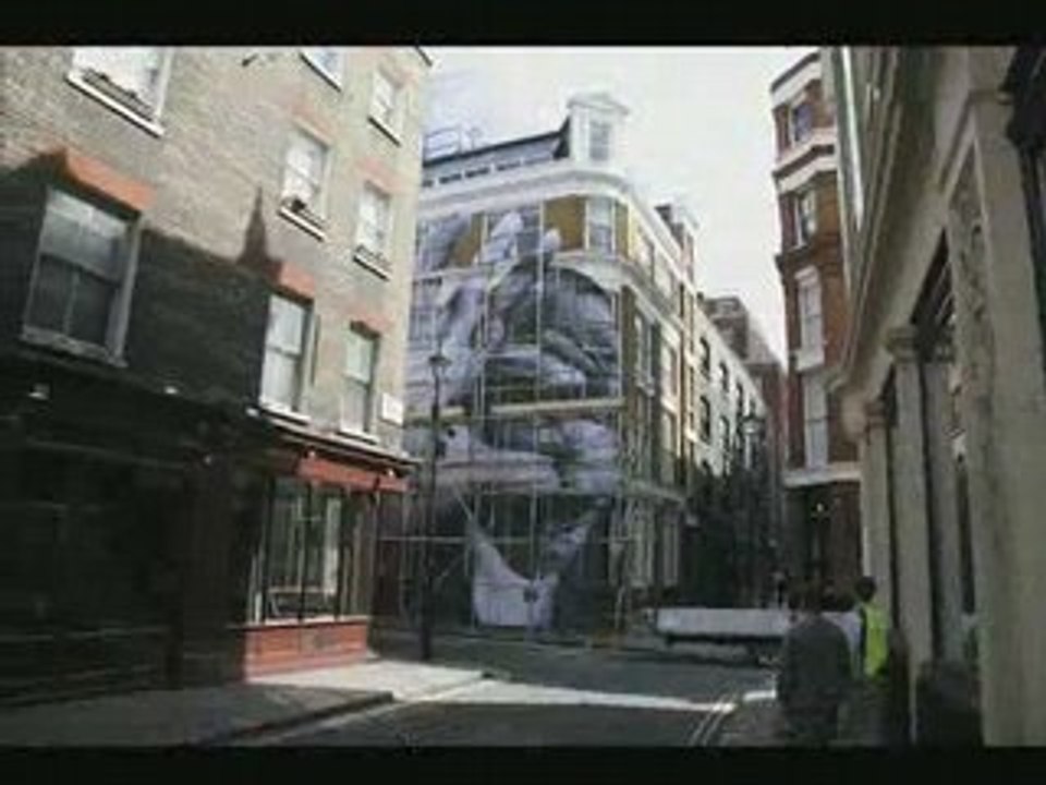 JR - LONDON ACTION LEXINGTON ST