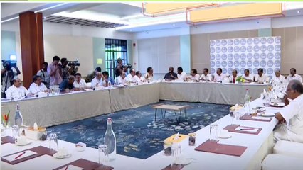 പ്രാദേശിക വിഷയങ്ങളും ദേശീയ രാഷ്ട്രീയവും ചർച്ച; പ്രചാരണം സജീവമാക്കി മുന്നണികളും സ്ഥാനാർത്ഥികളും