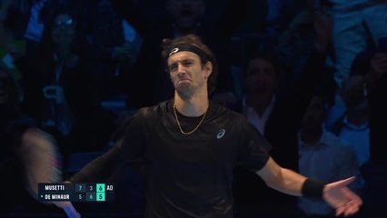 Musetti comes back from the brink to beat De Minaur