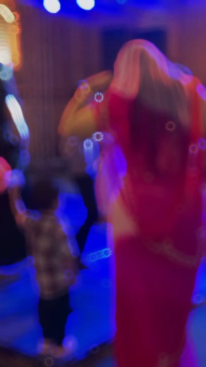 Indian Bhabhi in USA | Beautiful Saree