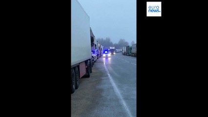 Bielorrússia ameaça apreender mais de mil camiões lituanos retidos após encerramento da fronteira